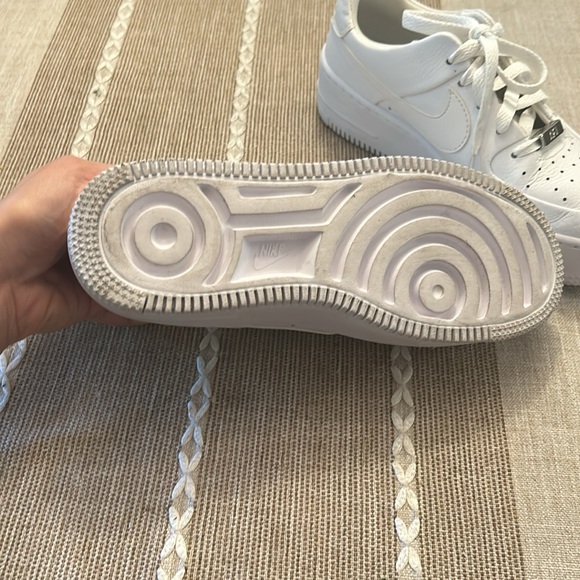 Women’s Nike Air Force 1 Sage Shoes - Picture 6 of 10